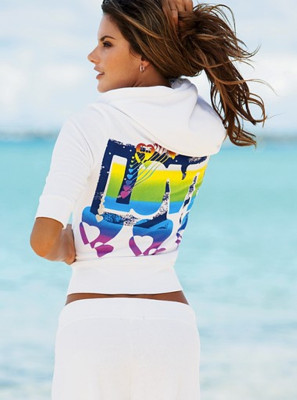 photo 28 in Alessandra Ambrosio gallery [id141034] 2009-03-16 00:00:00