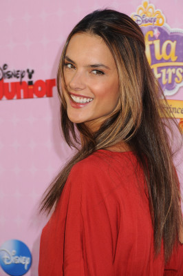 Alessandra Ambrosio pic #581703