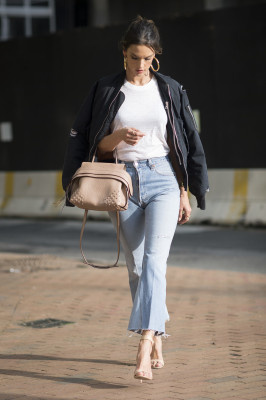 Alessandra Ambrosio pic #904209