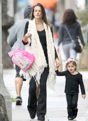 Alessandra Ambrosio pic #471243
