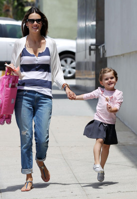 Alessandra Ambrosio pic #528442