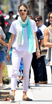 Alessandra Ambrosio pic #532372