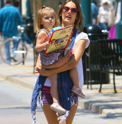 Alessandra Ambrosio pic #482554