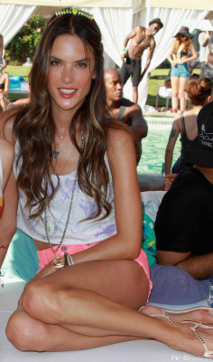 Alessandra Ambrosio pic #628635