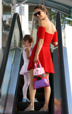 Alessandra Ambrosio pic #678163