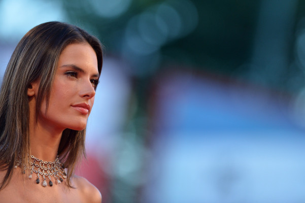 Alessandra Ambrosio pic #757880