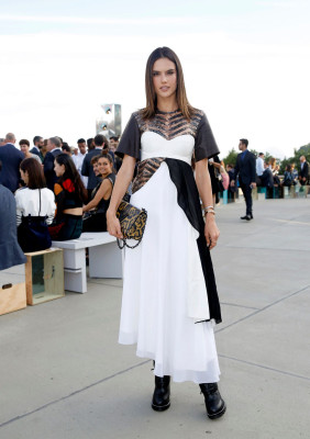Alessandra Ambrosio pic #889845