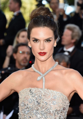Alessandra Ambrosio pic #888350