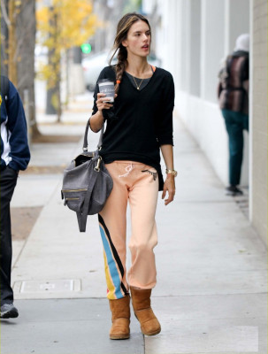 Alessandra Ambrosio pic #591336