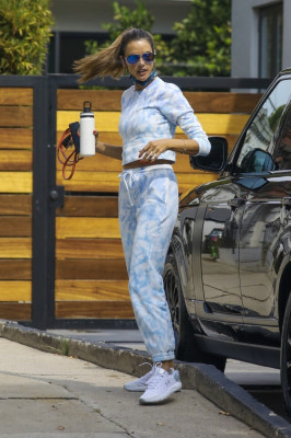 Alessandra Ambrosio is seen in Los Angeles // 06.10.2020