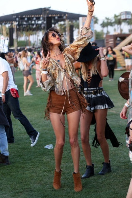 Alessandra Ambrosio pic #881033