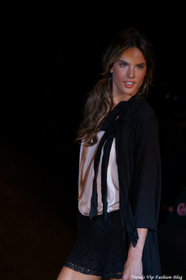 Alessandra Ambrosio pic #662508