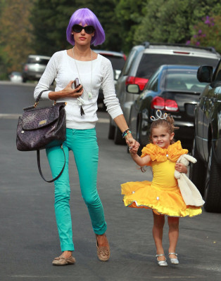 Alessandra Ambrosio pic #434043