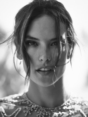 Alessandra Ambrosio pic #825915