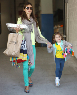 Alessandra Ambrosio pic #610701