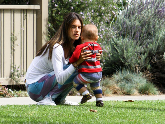 Alessandra Ambrosio pic #621298