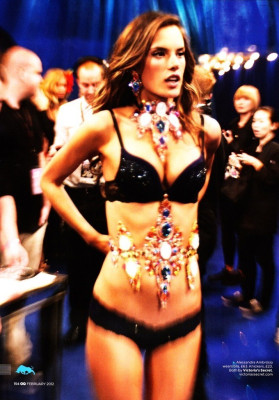 Alessandra Ambrosio pic #549995