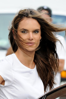 Alessandra Ambrosio pic #669193