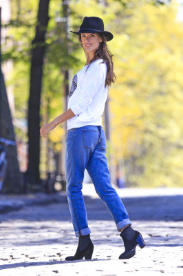 Alessandra Ambrosio pic #632197