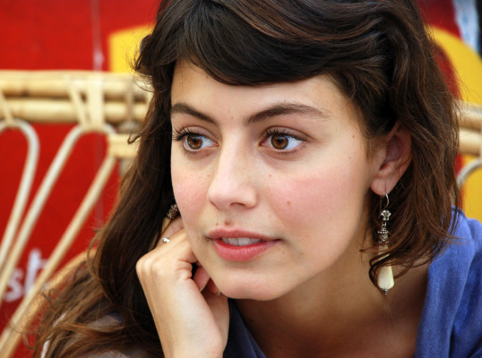 photo 11 in Alessandra Mastronardi gallery [id336140] 2011-01-05 00:00:00