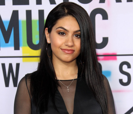 Alessia Cara - American Music Awards 11/19/2017