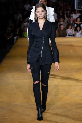 Alesya Kafelnikova - Burberry Spring/Summer 2020 Fashion Show in London