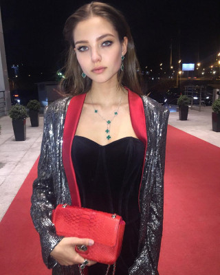 Alesya Kafelnikova pic #967785