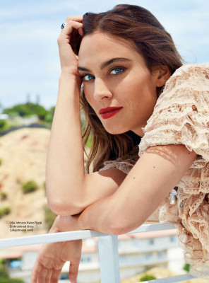 Alexa Chung – Shape Magazine Malaysia March / April 2019 Issue
