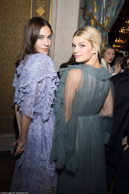photo 14 in Alexa Chung gallery [id1223610] 2019-10-01 00:00:00