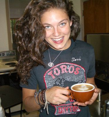 photo 4 in Alexa Davalos gallery [id299024] 2010-09-23 00:00:00