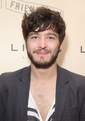 Alexander Vlahos pic #651887