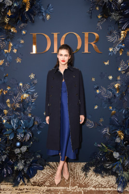 Alexandra Daddario-Dior Beauty Celebrates J’adore With Holiday Dinner
