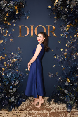 Alexandra Daddario-Dior Beauty Celebrates J’adore With Holiday Dinner