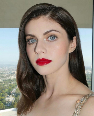 Alexandra Daddario 