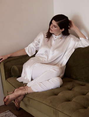 Alexandra Daddario by Tyler Nevitt for Schön! // July 2021