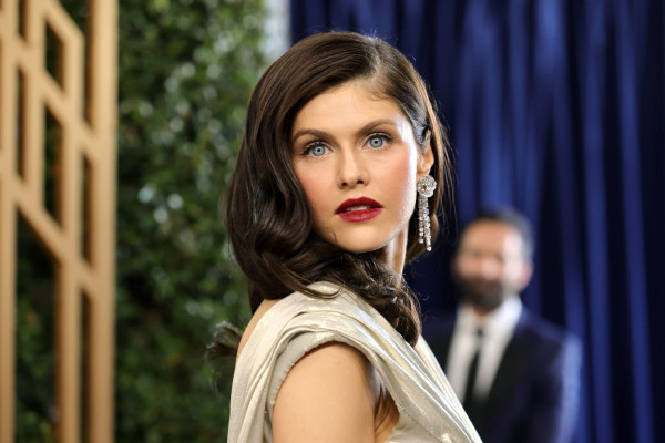Alexandra Daddario-Screen Actors Guild Awards 2022