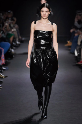 Alexandra Micu - Rochas Fall/Winter 2023 Fashion Show in Paris