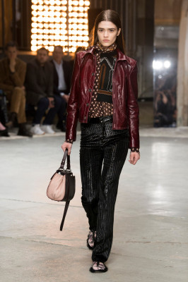 Alexandra Micu - Giambattista Valli Autumn/Winter 2018 Fashion Show in Paris