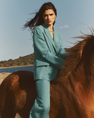 Alexandra Micu for ba&amp;amp;sh precollection 2024
