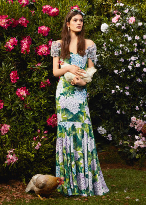 Alexandra Micu for DG