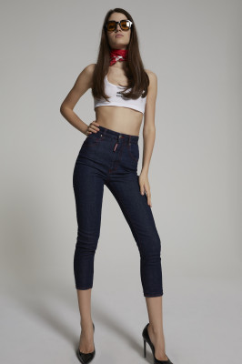 Alexandra Micu - DSquared2