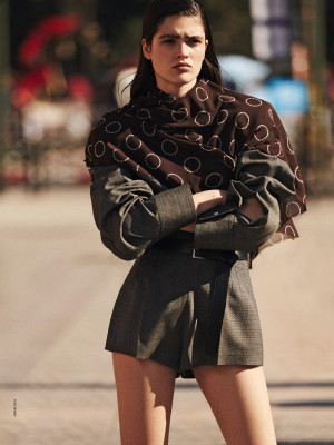 Alexandra Micu for Elle Italia by  Adriano Russo