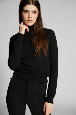 Alexandra Micu - DSquared2