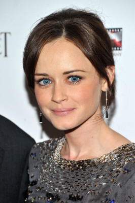 photo 6 in Alexis Bledel gallery [id384315] 2011-04-14 00:00:00
