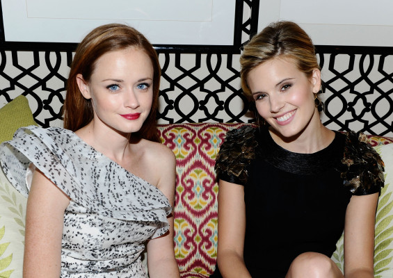 photo 7 in Alexis Bledel gallery [id296503] 2010-09-16 00:00:00