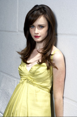 photo 13 in Alexis Bledel gallery [id318177] 2010-11-26 00:00:00