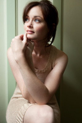photo 10 in Alexis Bledel gallery [id560172] 2012-09-18 00:00:00