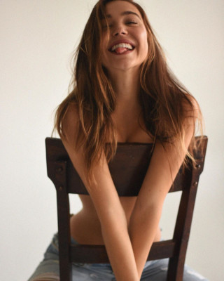 Alexis Ren pic #1200452