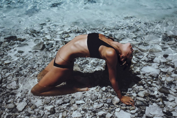 Alexis Ren pic #839009