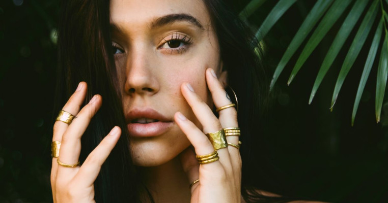 ALEXIS REN for Alexis Ren x Myst Mmxx, May 2020